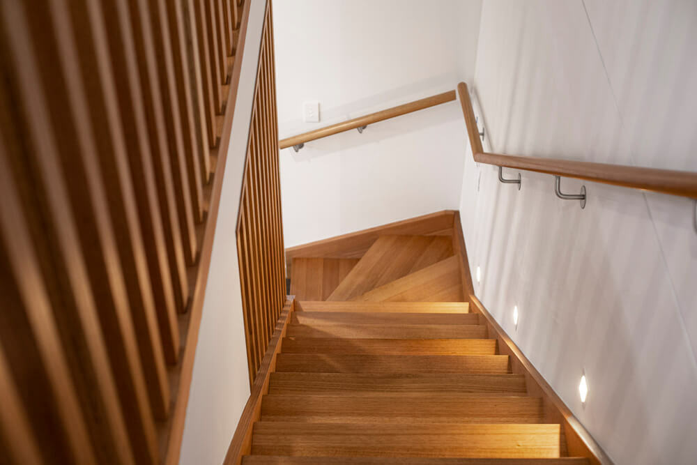 Oprawy schodowe – specyfikacja i zastosowanie